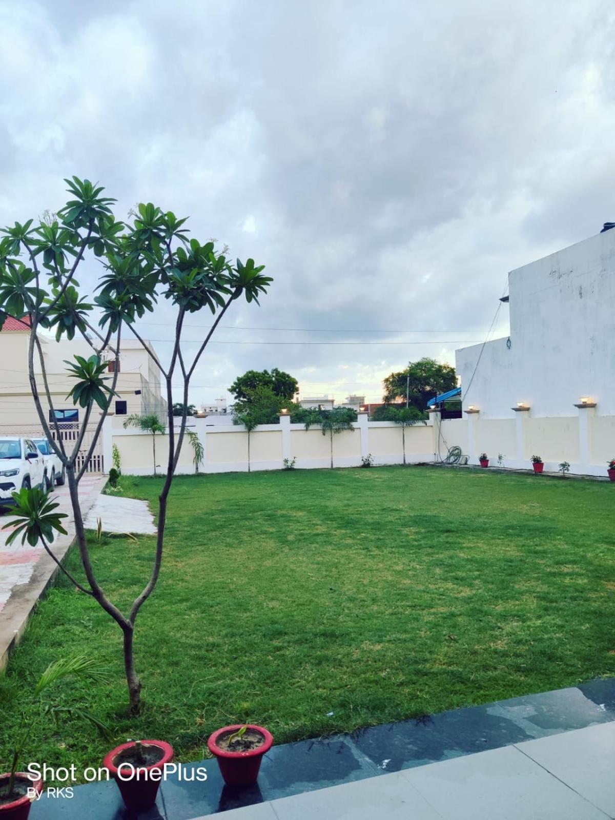 Osho Lifestyle Villa Lucknow Exterior foto
